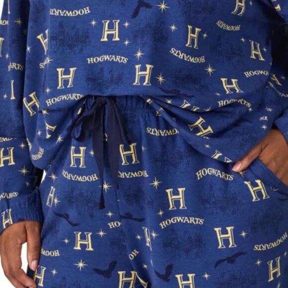 NEW Harry Potter Hogwarts Lounge Set Pajamas NWT Large Navy - Picture 4 of 9